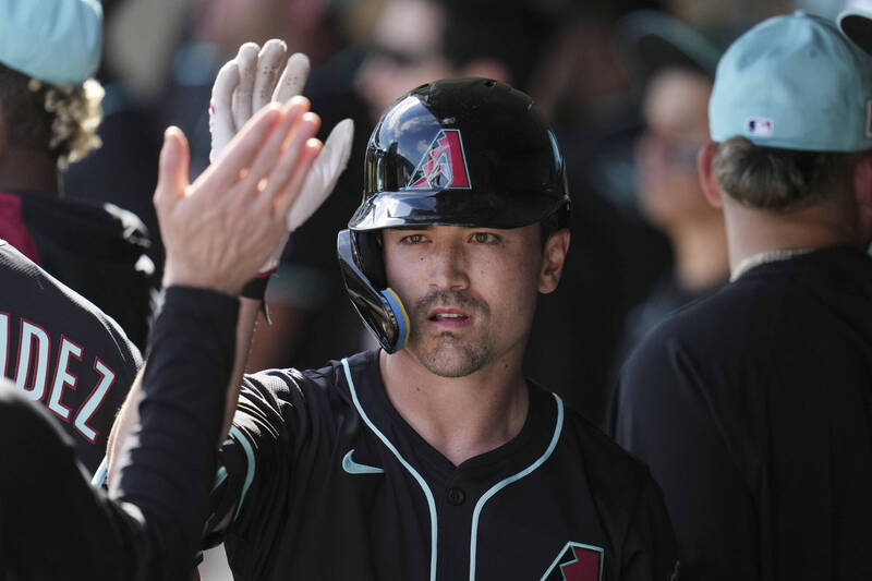 大獎娛樂城 體育推薦 台美混血球星卡洛爾熱身賽轟滿貫彈 費爾柴德敲春訓首安