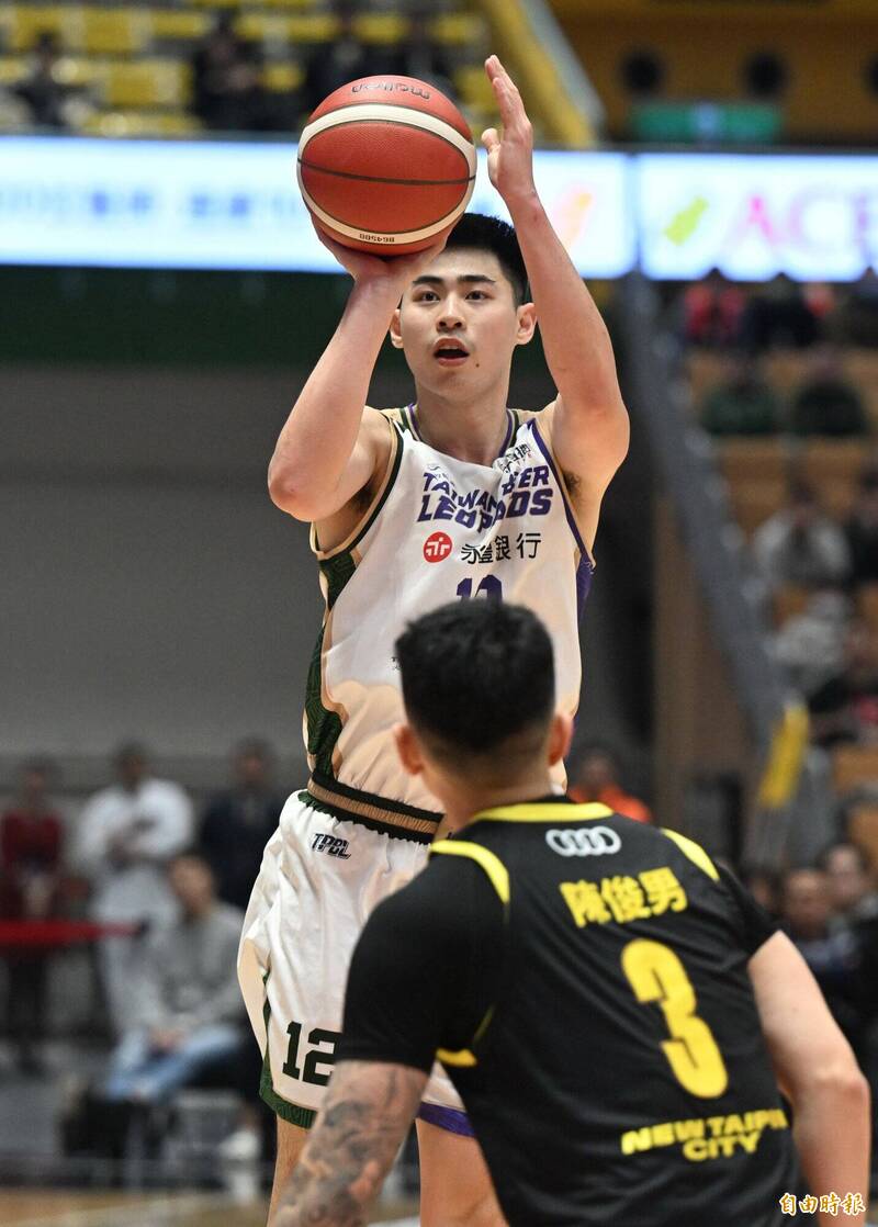 大獎娛樂城 體育推薦 林信寬和2年前的盧峻翔相似 顏行書期待國際賽讓他快速成長