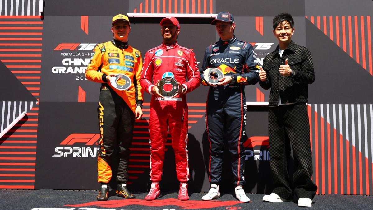 大獎娛樂城、大獎娛樂-場中投注 林志穎現身F1賽道！擔任頒獎人「合體漢米爾頓變迷弟」