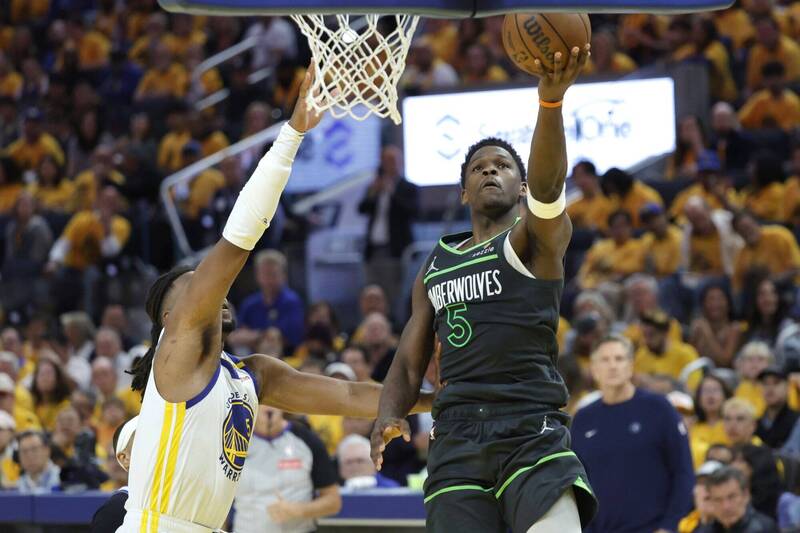 大獎娛樂城、大獎娛樂 線上新聞 巴特勒空砍33分！愛德華茲猛轟36分，灰狼擊敗勇士，系列賽取得領先