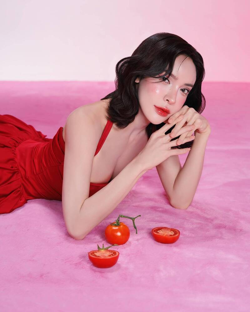 大獎娛樂城、大獎娛樂 線上新聞 泰國百萬變性網紅中國旅遊遭歧視！移民官輪流檢查護照、嘲笑，引發跨國爭議！