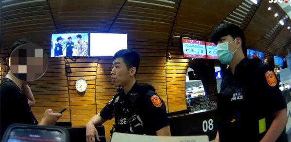 大獎娛樂城、大獎娛樂 線上新聞 航警神救援！他險墜「境外高薪」詐騙陷阱，幸好警察即時攔阻！