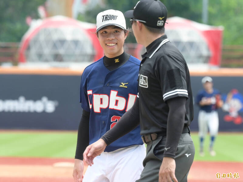 大獎娛樂城、大獎娛樂 線上新聞 世新隊長林書煒「職棒夢」險碎！拚測試會再戰極限！