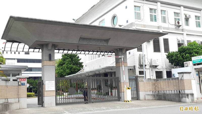 大獎娛樂城、大獎娛樂 線上新聞 色字頭上一把刀！老翁沉迷性慾敗光家產，惡意脫產300萬照樣被討回！