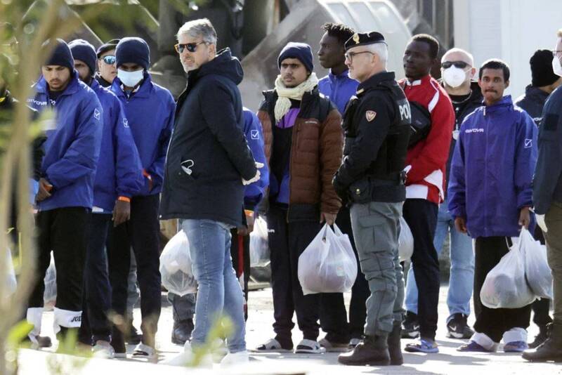 大獎娛樂城、大獎娛樂-線上新聞-悲劇！美國少年玩槍「走火」射殺表妹，判處十年監禁，令人唏噓！