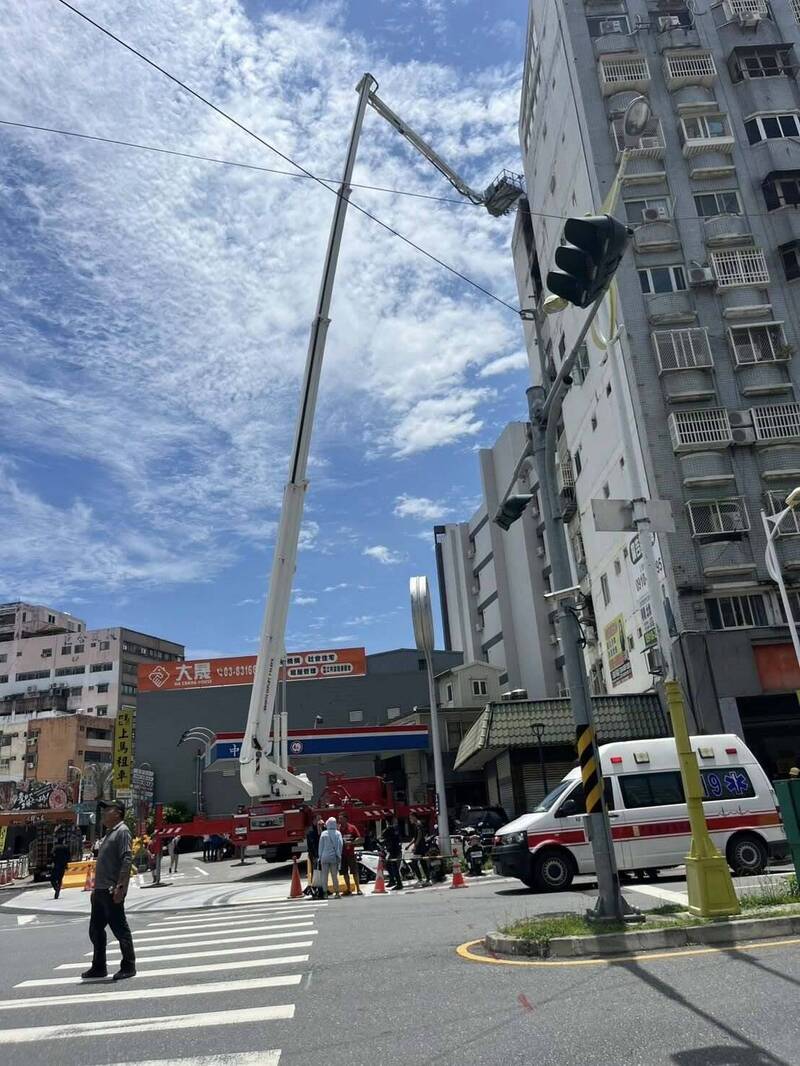 大獎娛樂城、大獎娛樂-線上新聞-花蓮住宅大火悲劇！65歲獨居婦葬身火海，家屬悲痛欲絕！