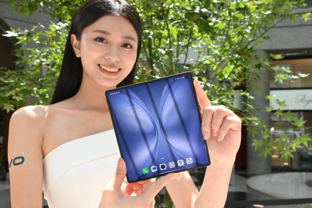 大獎娛樂城、大獎娛樂-線上新聞-驚人爆料！傳蘋果摺疊 iPhone 搭載 5 顆鏡頭，《彭博社》揭曉 6 大亮點！