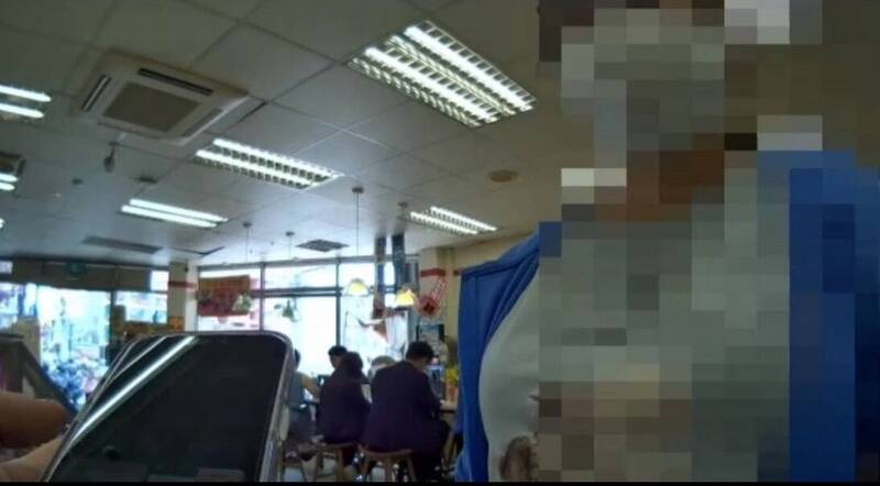 大獎娛樂城、大獎娛樂-線上新聞-超商店員化身柯南！一封「裝有提款卡」的詭異信封，竟揭穿跨國詐騙集團！