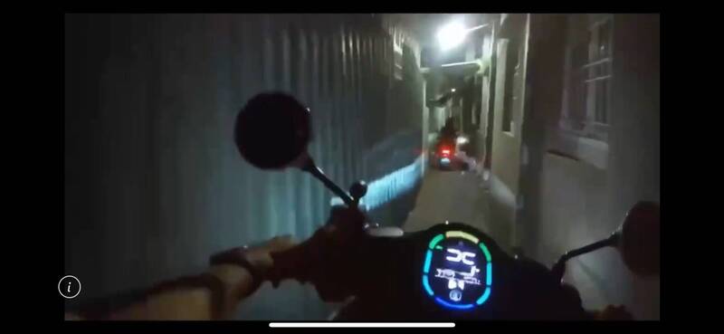 大獎娛樂城、大獎娛樂-線上新聞-警匪追逐！越南男酒駕拒檢自摔，狼狽落網