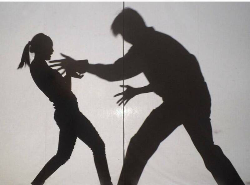 大獎娛樂城、大獎娛樂-線上新聞-噁心！男偷拍小女友性愛影片，狂撒上百萬元才換得自由