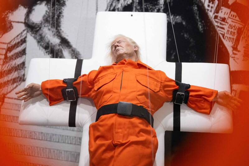 大獎娛樂城、大獎娛樂-線上新聞-褻瀆還是藝術？ 瑞士展出「川普穿囚服釘十字架」雕塑！全球信徒怒吼炸鍋！