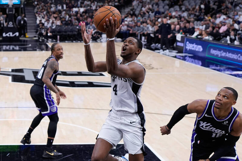 大獎娛樂城、大獎娛樂-線上新聞-福克斯飆出本季新高得分 沒有斑馬也沒關係 馬刺照樣狠贏國王