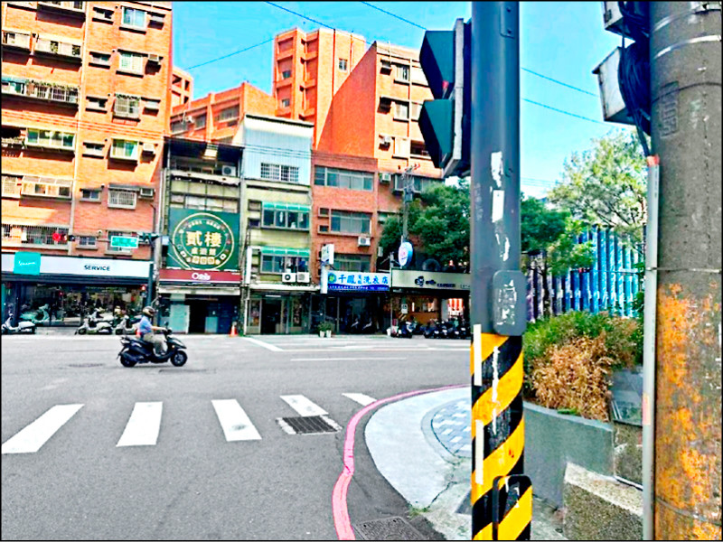 大獎娛樂城、大獎娛樂-線上新聞-太扯！麻將館「緊貼國小20米」！竹市府擺爛遭怒批：公然瀆職！