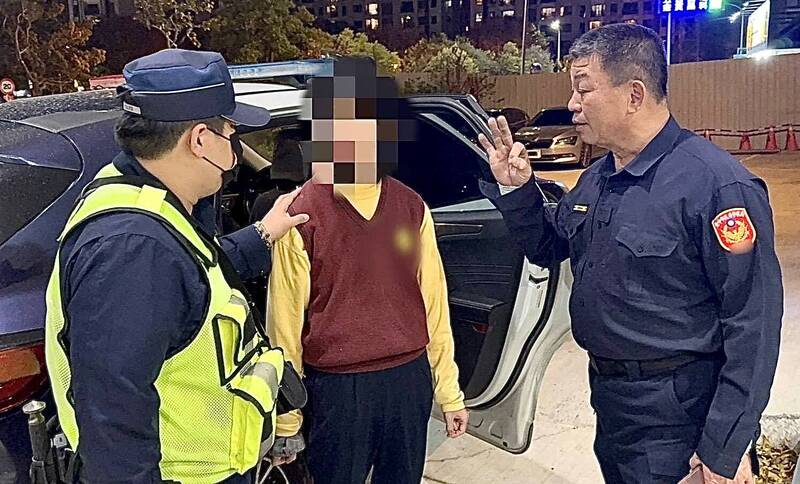 大獎娛樂城、大獎娛樂-線上新聞-最心酸回家的路！台中重障男低溫徒步17公里，只為「尋找童年」結局惹鼻酸