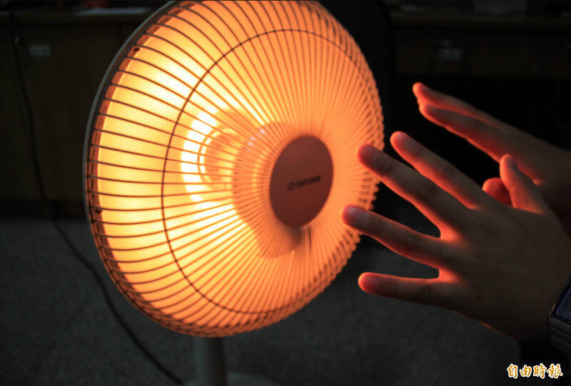 大獎娛樂城、大獎娛樂-線上新聞【離譜加熱】 包租公倒地「全身冰冷」！老友竟搬電暖爐「烤屍3小時」，真相毛骨悚然