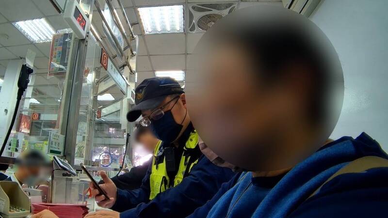 大獎娛樂城、大獎娛樂-線上新聞-比唱歌還賺？歌唱APP驚變「殺豬盤」 婦人誤信6%高回報差點把保單借款賠光！